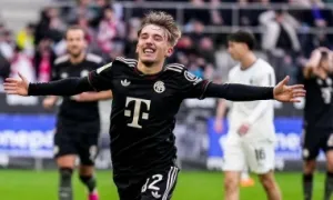 Thần đồng 17 tuổi lập tuyệt phẩm thứ hai cho Bayern Thần đồng 17 tuổi lập tuyệt phẩm thứ hai cho Bayern